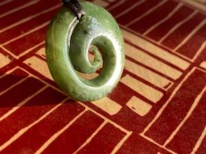 Nz Greenstone Pounamu: NZ Pounamu Koru pendant