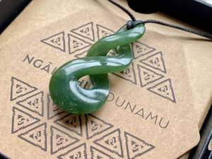 Christchurch Otautahi Design: Ngāi Tahu Double Rau Kumara Pendant Large
