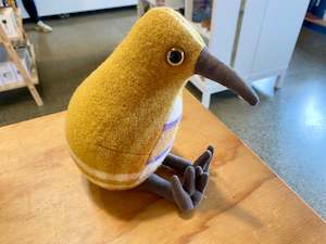 Gifts For Peeps: Big Woollen Kiwi