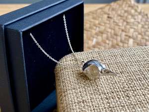 Tauhou Bird Skull Pendant - silver