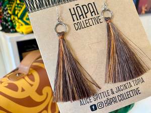 Hāpai Collective Muka Tassel earrings - brown/tan