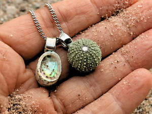 Nostalgem Paua Kina Necklace