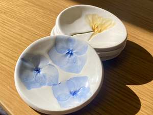 Ceramics: Ceramic Botanical Dishes