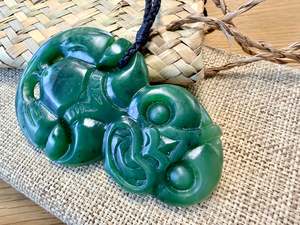 Heitiki pendant - Kawakawa X-Large