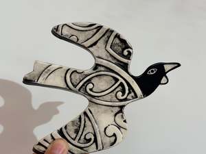 Frontpage: Ceramic Kowhaiwhai Tui Wall art