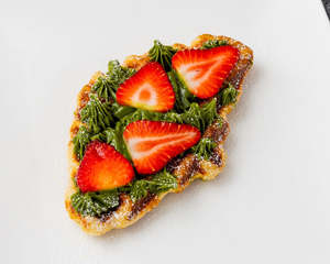 Matcha Kiss Strawberry