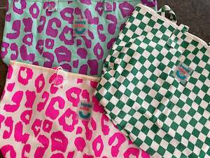 Products: canvas totes