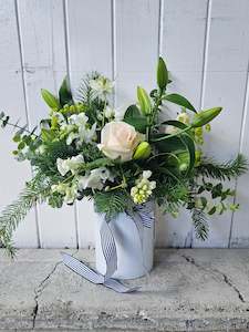 Christmas Flowers: Christmas Flower Arrangment