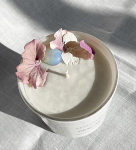 Opal And Sage: Opalite Candle / Confidence