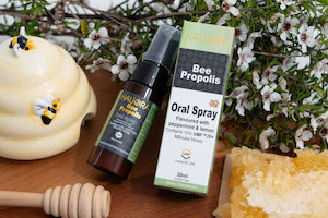 Wellbeing Supplements: Hauora Propolis Oral Spray with Manuka honey UMF20+