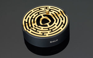 Products: Siglo Maze Ashtray Black and Gold