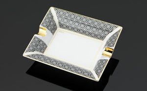 Products: Siglo Opulent Series Ashtray Gold