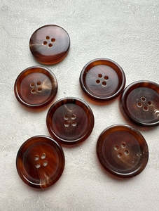Components Haberdashery Buttons Zips: T2056 AMBER