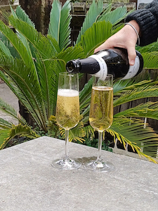 Products: Lot S10 – de la terre – 12 bottles of each of de la terre Methode wines