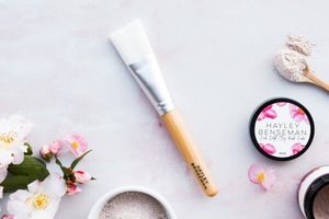 Products: Mask Brush - Hayley Benseman