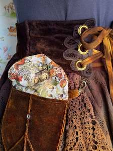 Featured 1: Wildcrafted Skirt (L/XL)