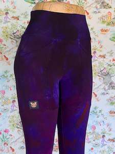 All Clothing: Cauldron Fire Bellbird Leggings