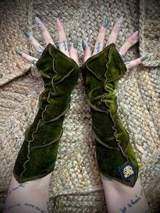 Armwarmers: Frond Leafae Arms OSFA