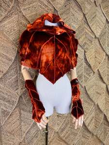 Preorder: PREORDER: Monarch Leafae Poncho Set