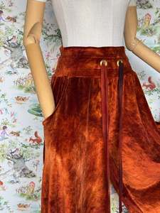Front Feature: Rust Faelazzo Pants