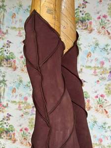 Featured 1: Treebark Leafae Leggings