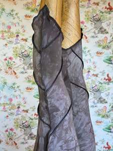 Featured 1: Gargoyle Leafae Leggings