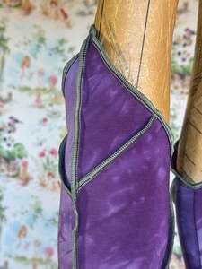 Featured 1: Wisteria Leafae Leggings
