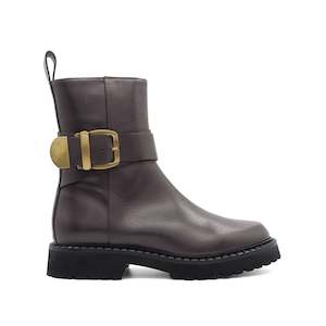 Ardour Aw23: Alexanderplatz Buckle - Brown