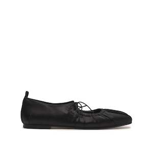 La Tribe: Rouged Flat - Black