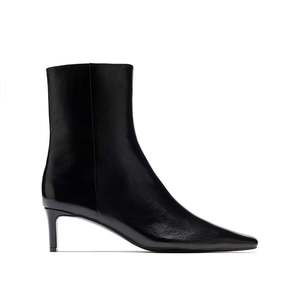 Boots: Leona - Black Crinkle