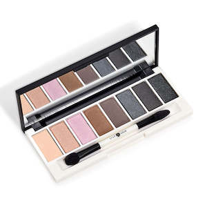 Eyes: LILY LOLO SMOKE & MIRRORS EYE PALETTE