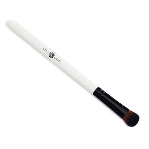 Brushes: LILY LOLO CONCEALER BRUSH