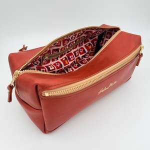 The Collective 1: COLLECTIVE - Utility box bag - Burnt orange