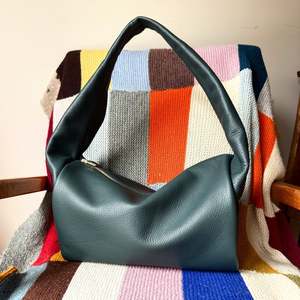 The Collective 1: COLLECTIVE - Compass Shoulder bag - Sample