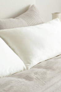 Silk Pillowcase -Pearl
