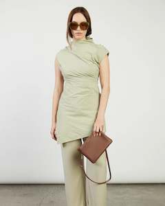 Saben: Tillys Big Sis - Umber