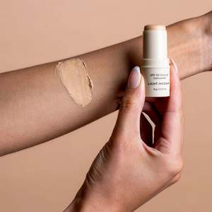 Sunscreen: Avocado Zinc Concealer - Light Medium