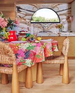 Christmas: Australian Bush Blossom Tablecloth - Round