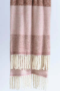 Bedding: Arundel Throw - Blossom