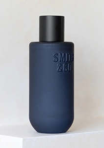 Smith Co: Smith & Co. Room Spray 100ml - Smoked Suede & Bergamot
