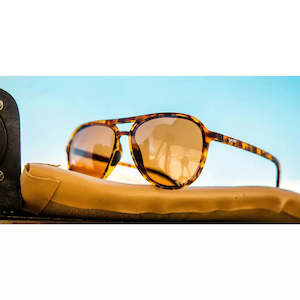 Fitness Sunglasses: Goodr Fitness Sunglasses - Amelia Earhart