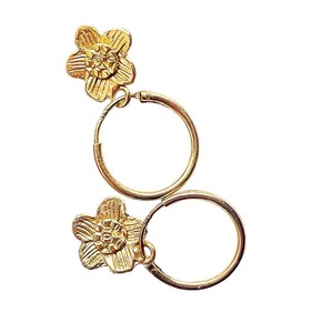 Daisy Charm 18ct Gold plate Sleeper Earrings
