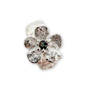 Rings: Waiatarua Wide – Blue Sapphire Flower Ring