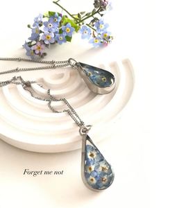 Jewellery: Forget Me Not Necklace