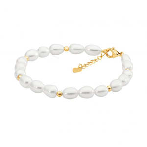 White Freshwater Pearl Bracelet