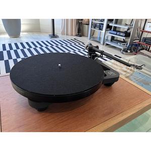 Previously Enjoyed: Rega Planar 8 Turntable Only - Previously Enjoyed - AUCKLAND STORE