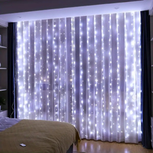 Frontpage: 3*3M 300 LED Cold White Curtain Lights (Solar/Plug)