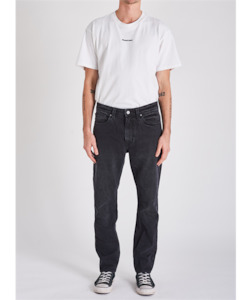 ABRAND // A Straight NU WAVE BLACK