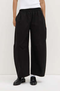 ASSEMBLY LABEL // Lola Barrel Pant BLACK