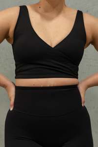 All: SUMMER HINERAUMATI CROP BRA ONYX